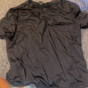 size M shirt